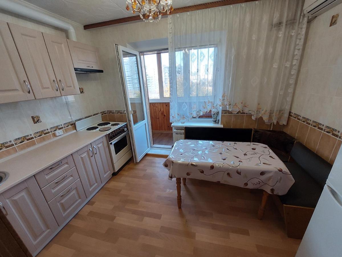2К Апартаменты Ул.Ревуцкого 19/1 Kiev Exterior foto